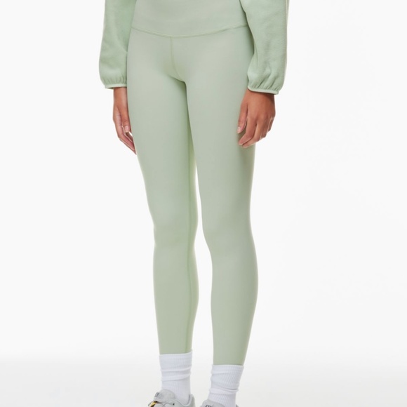 TnaBUTTER™ Cheeky Hi-Rise Legging - Picture 2 of 3